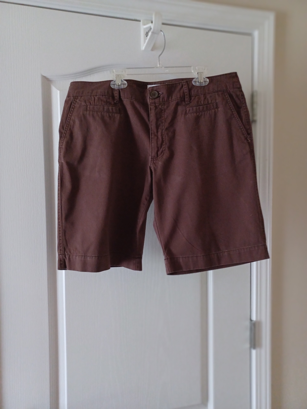 Old Navy Women's Chocolate Brown Flat-Front Shorts